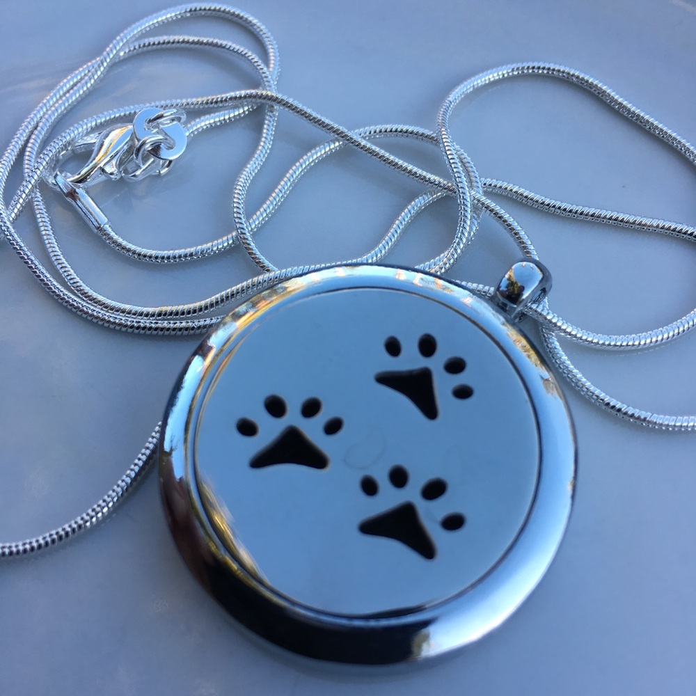 aromatherapy diffuser
paw 🐾 print - Picture 8 of 8